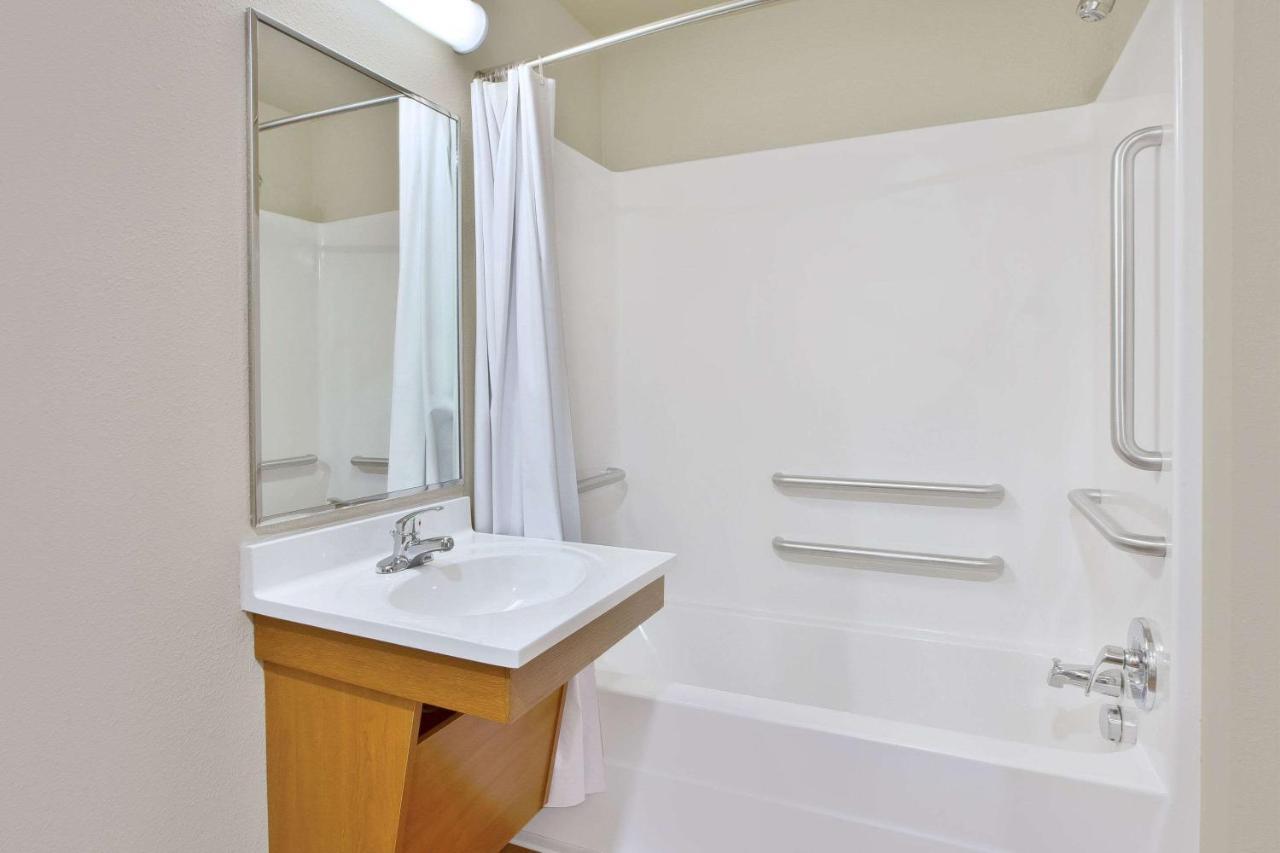 Woodspring Suites San Antonio Fort Sam Bagian luar foto